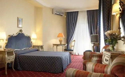 Eliseo Otel 4*