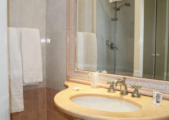 Eliseo Otel 4*