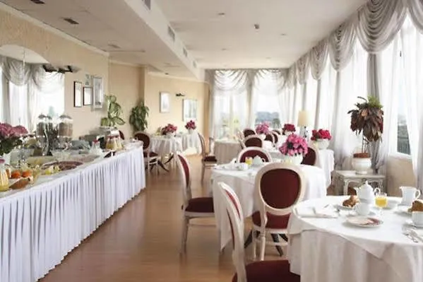 Otel Eliseo 4*