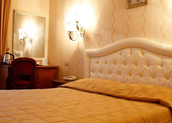 Eliseo Otel